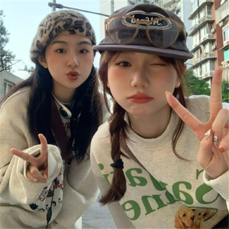 上海龙凤花坛：魔都感受时尚与艺术的奇妙结合