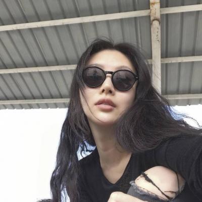 上海龙凤花坛：上海魔都的摄影展览感受镜头背后的故事